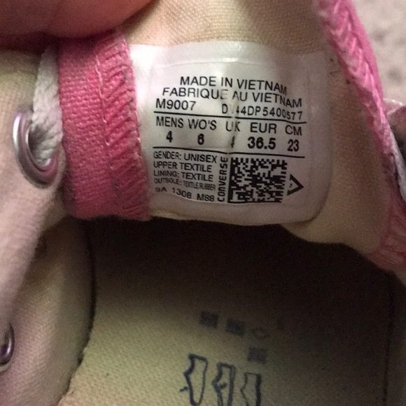 PINK CONVERSE SNEAKERS - Picture 4 of 5